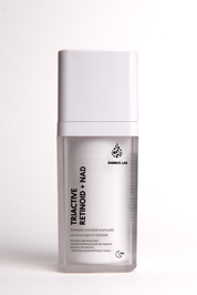 Suero facial TriActive Retinoid + NAD de Ánimus Lab, fórmula antiedad avanzada, envase airless.